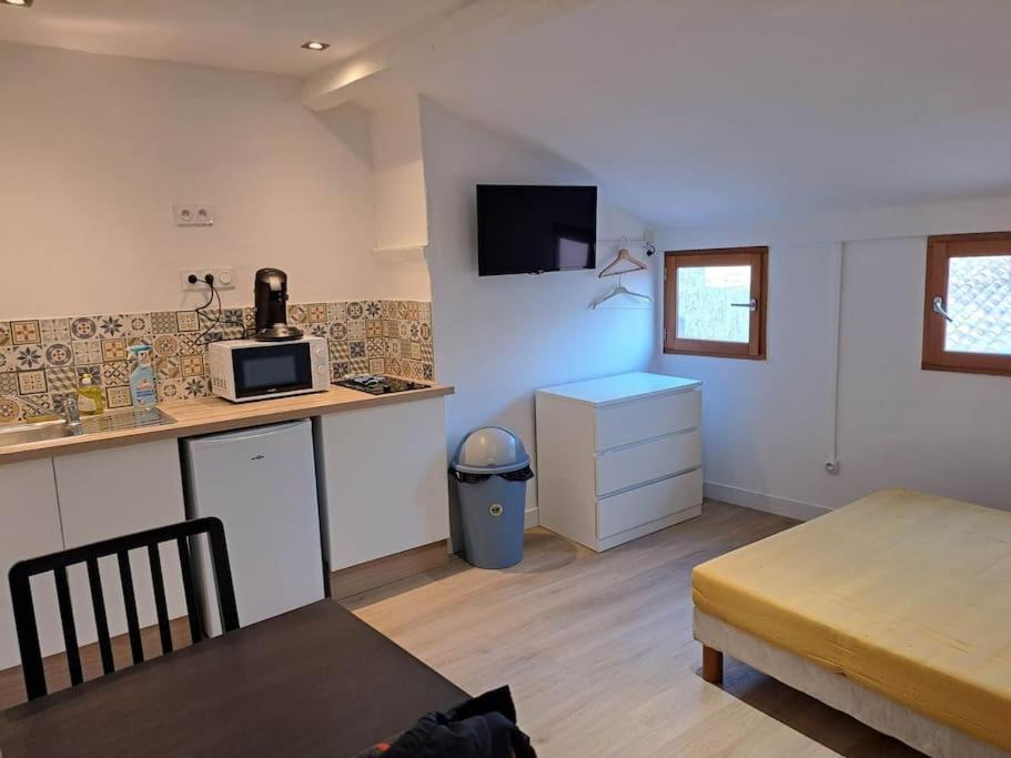 Budgetbnb 195a,studette Rue Populaire Appartement *